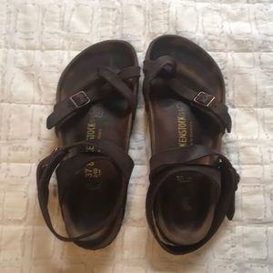 Pre-Loved Strappy Birkenstock’s